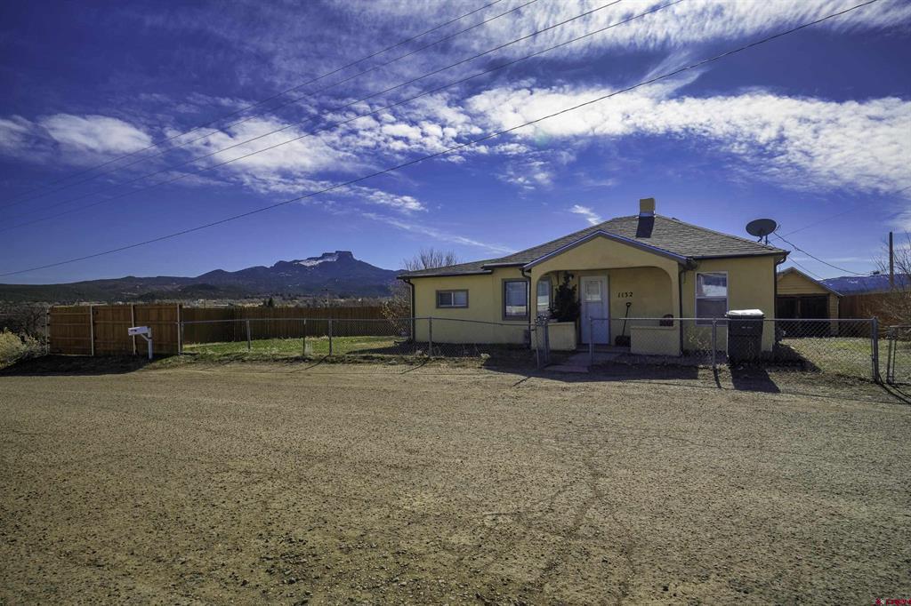 1132 Robinson Avenue Property Photo 1
