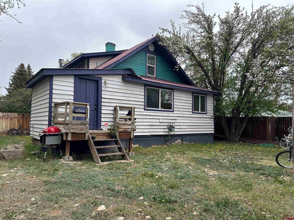 107 N Teller Street Property Photo 5