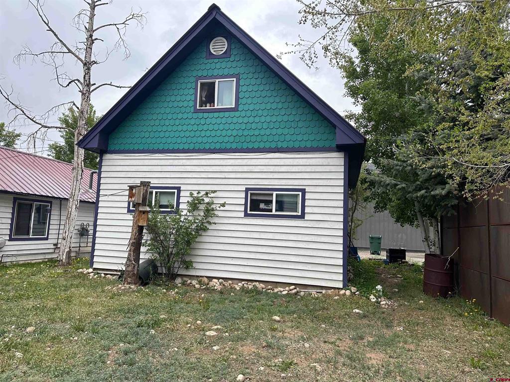 107 N Teller Street Property Photo 7