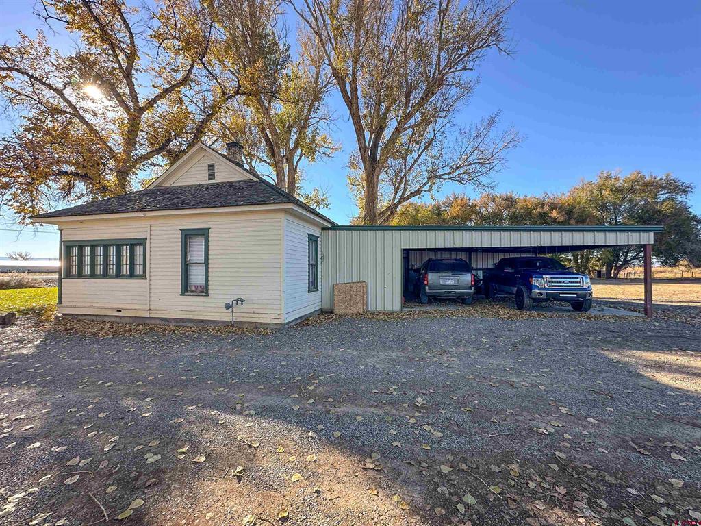 18551 F Road Property Photo 5
