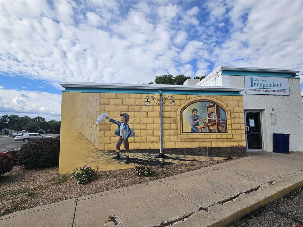 401 Meeker Street Property Photo 1