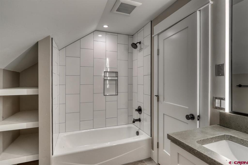 10 Pierce Street Property Photo 33