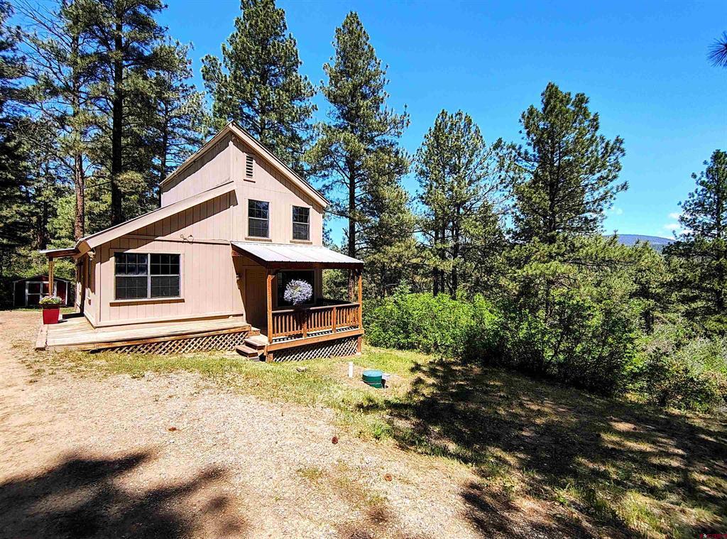 383 Steep Place Property Photo 1