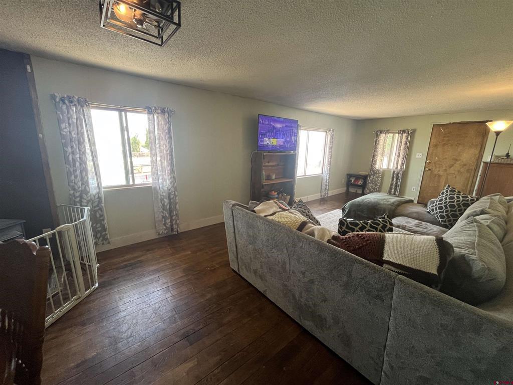 537 N Colorado Avenue Property Photo 3