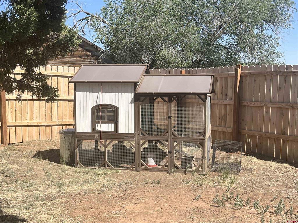 537 N Colorado Avenue Property Photo 21
