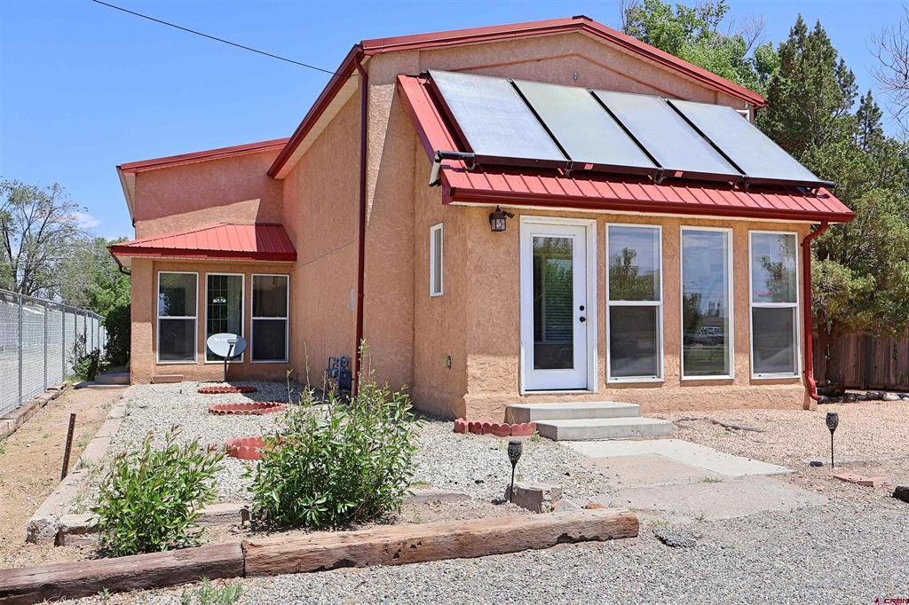 807 13th Street Property Photo 1