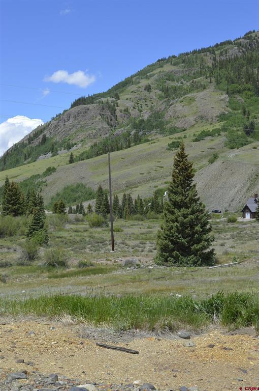 2042 County Road 2 Property Photo 4