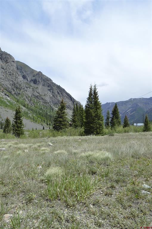 2042 County Road 2 Property Photo 8