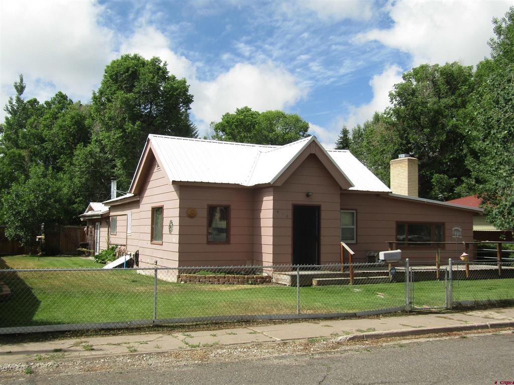 418 3rd Street Property Photo 1