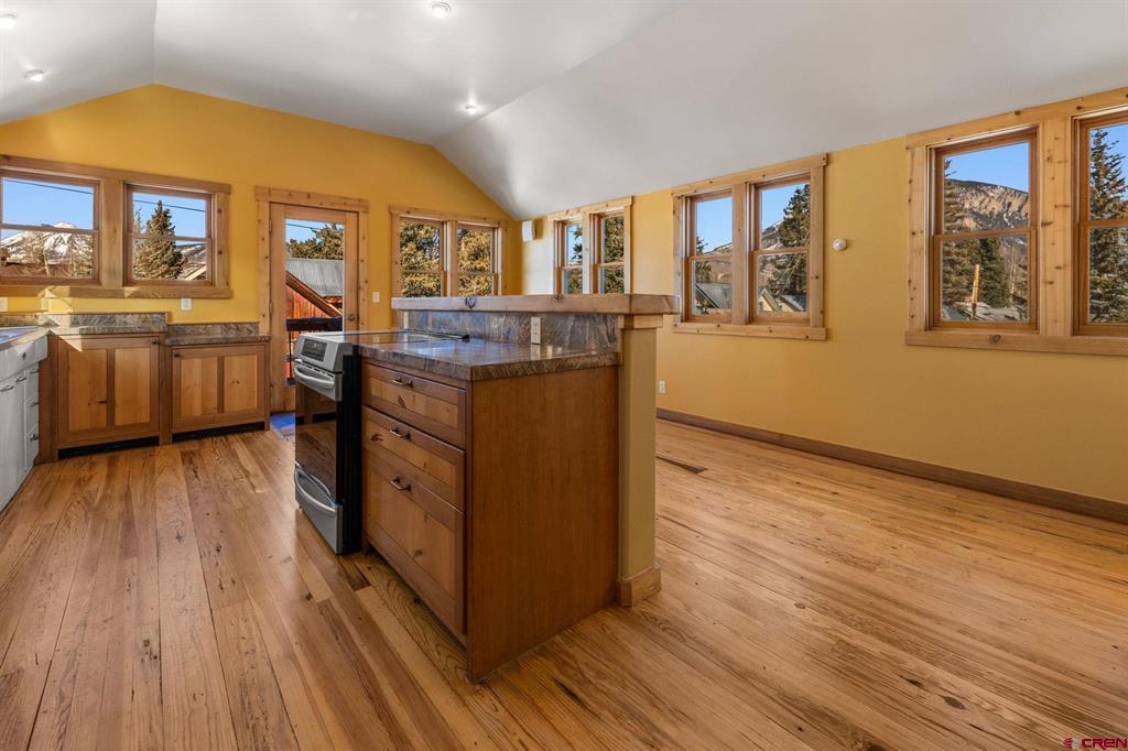17 Elk Avenue Property Photo 10