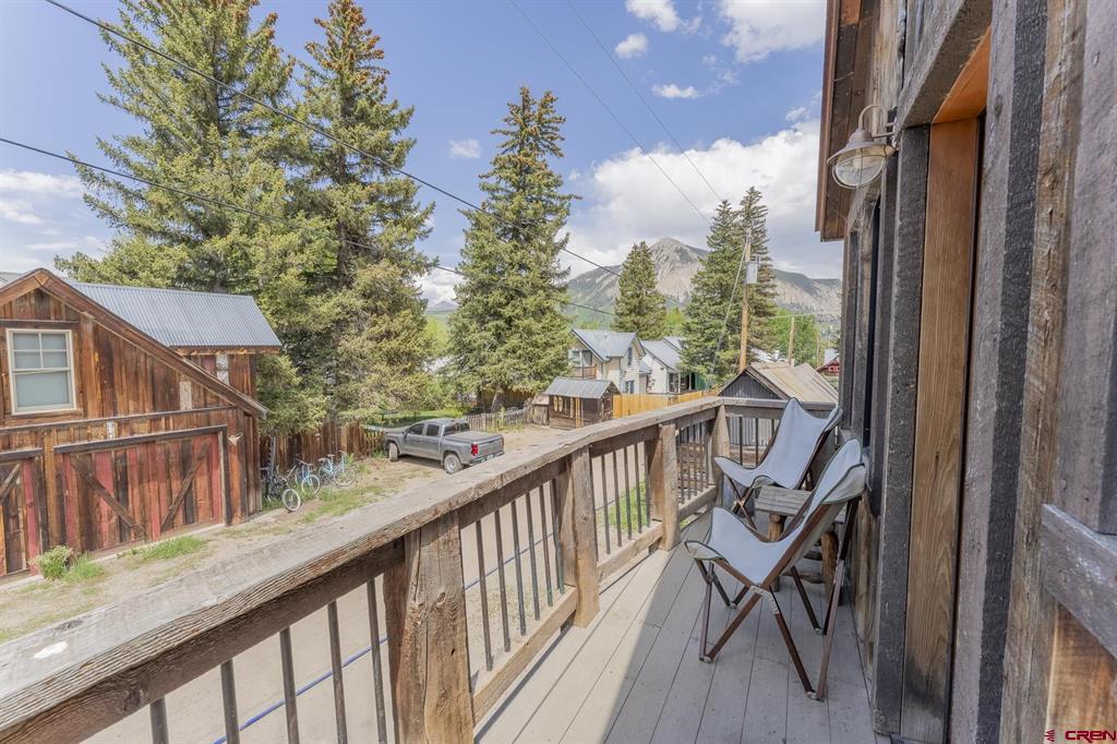 17 Elk Avenue Property Photo 33