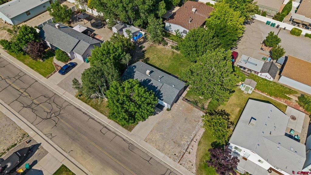 829 Logan Street Property Photo 16
