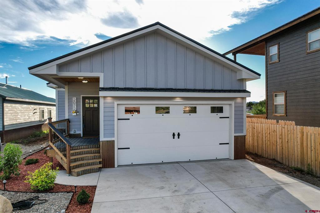 2072 Park Avenue Property Photo 1