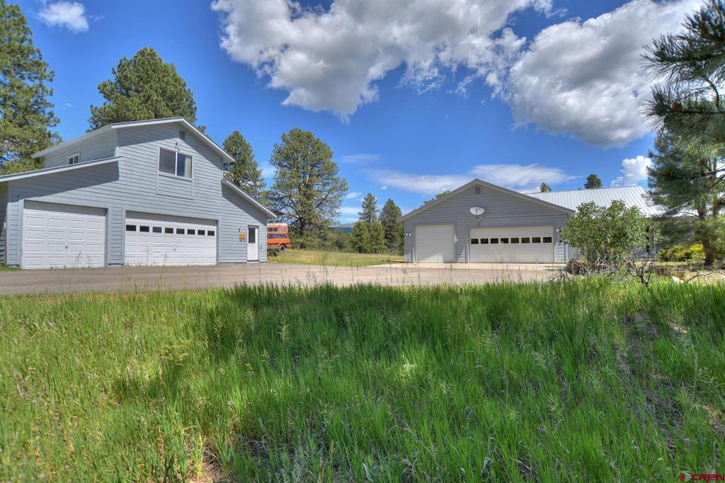 678 N Lakeside Drive Property Photo 1