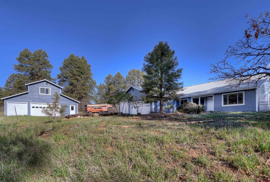 678 N Lakeside Drive Property Photo 1