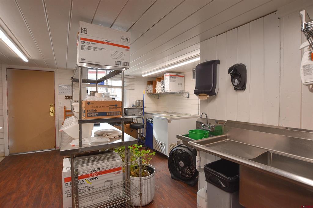 1035 Park Avenue Property Photo 3