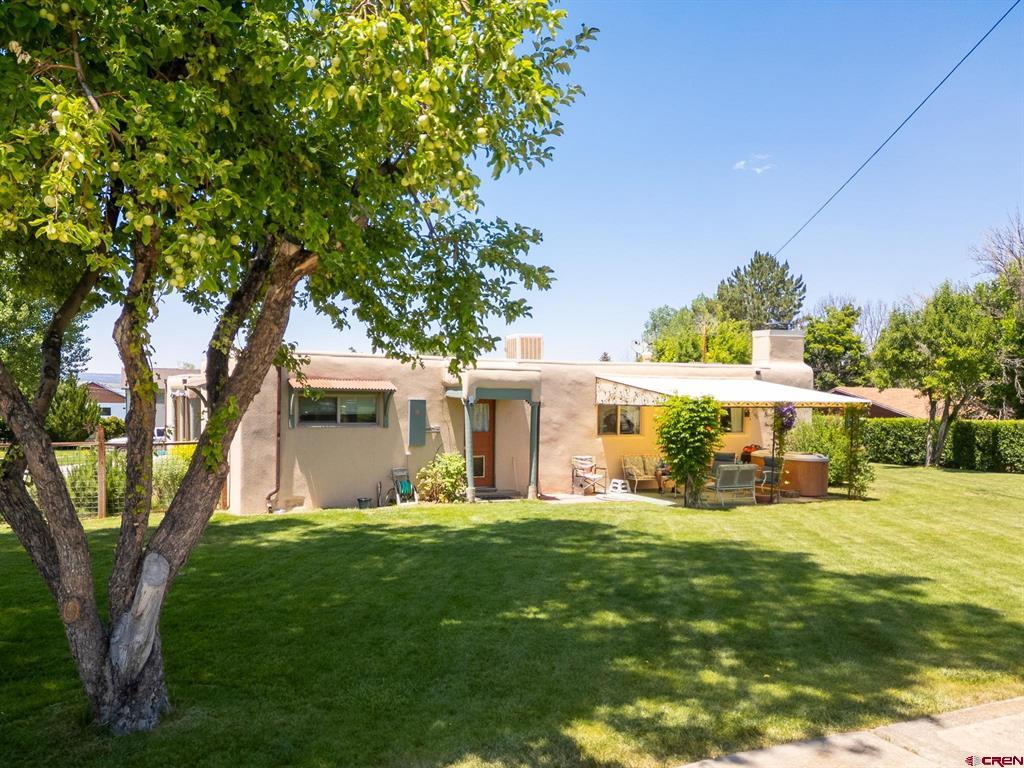 1702 Rolling Road Property Photo 3