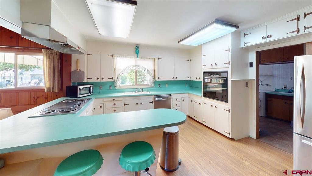1702 Rolling Road Property Photo 4