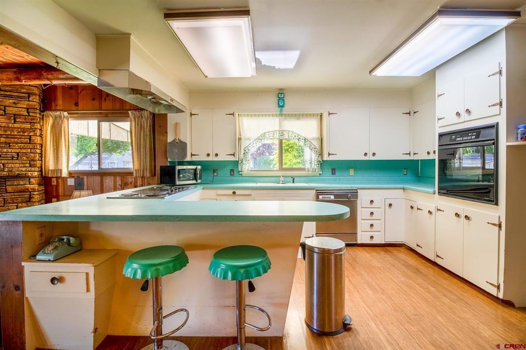 1702 Rolling Road Property Photo 7