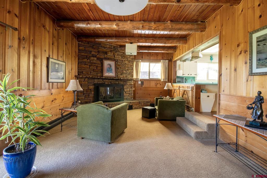1702 Rolling Road Property Photo 8