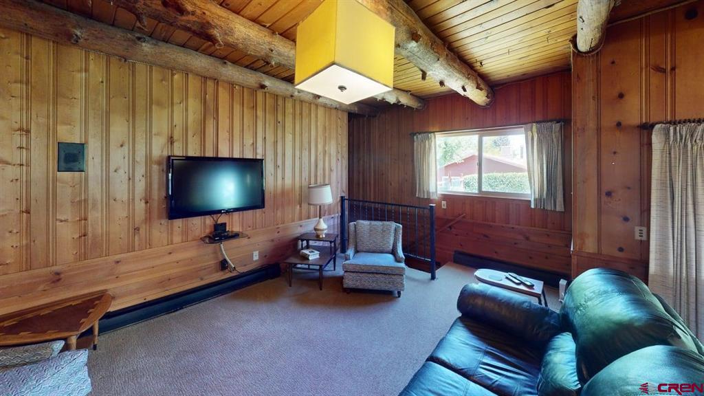 1702 Rolling Road Property Photo 11