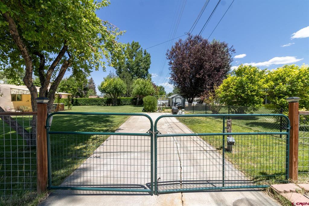 1702 Rolling Road Property Photo 28