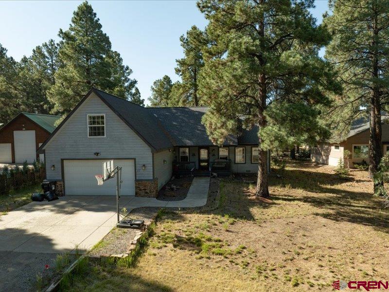 57 Garnet Court Property Photo 2