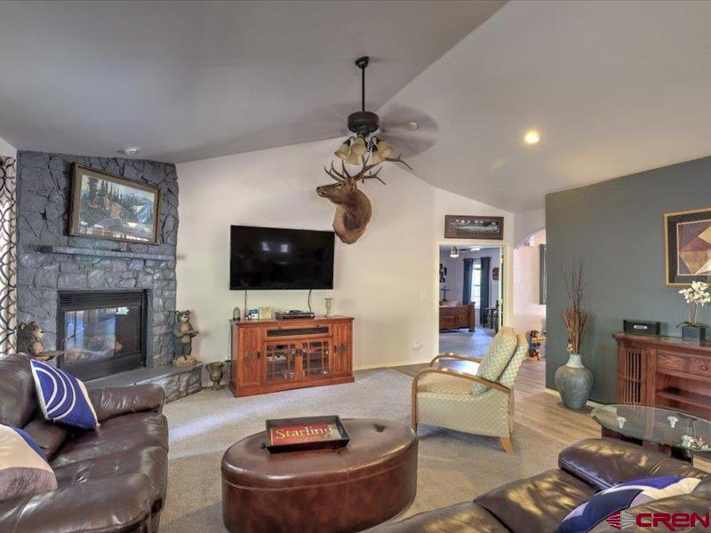57 Garnet Court Property Photo 6
