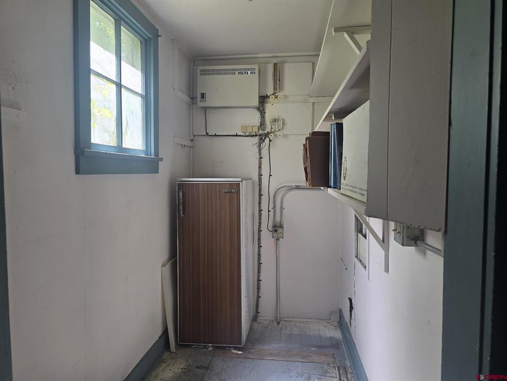 145 E 13th Street Property Photo 4