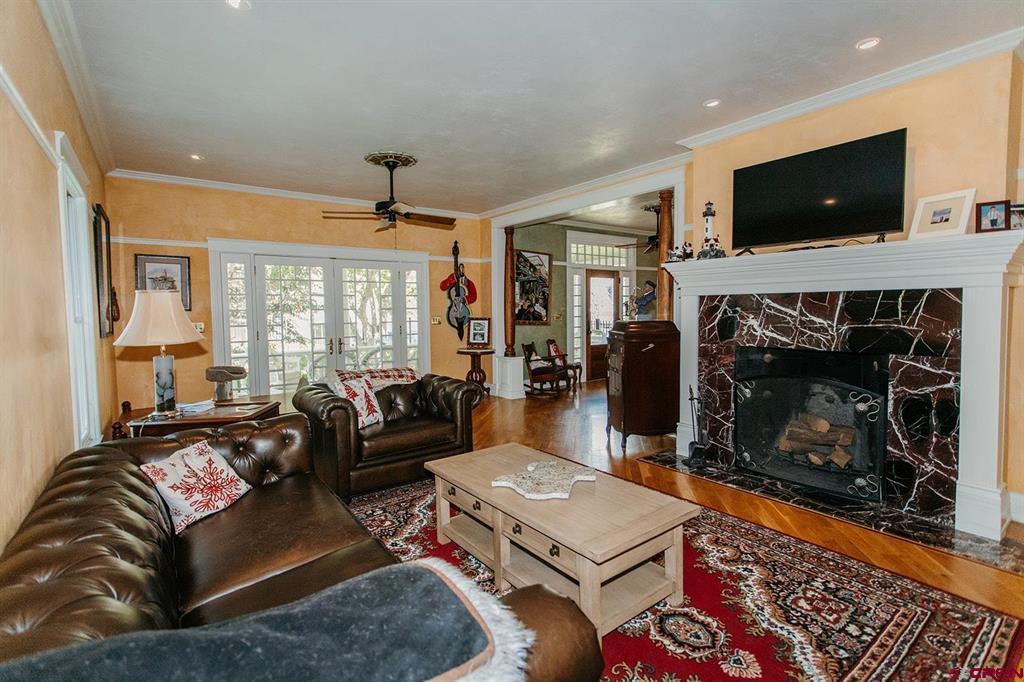 529 4th Street Property Photo 9