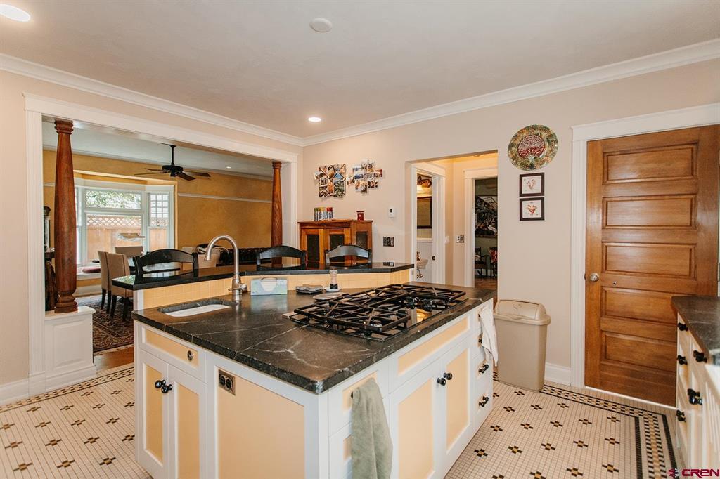 529 4th Street Property Photo 16