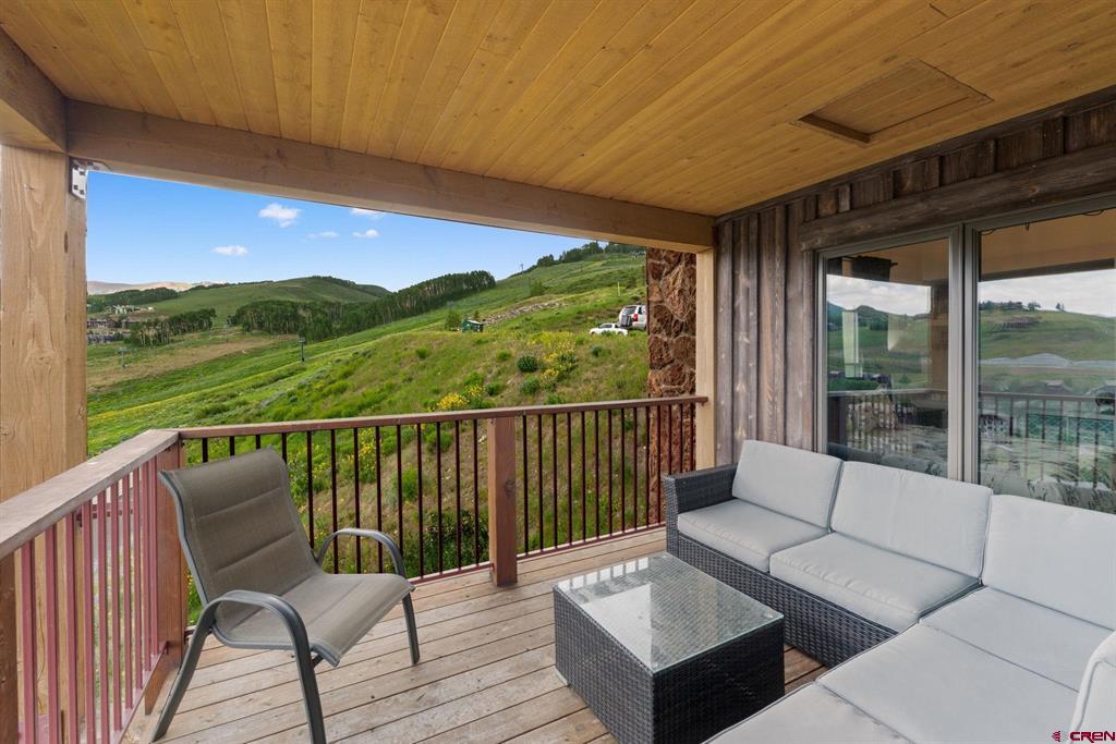 72 Hunter Hill Road Property Photo 10