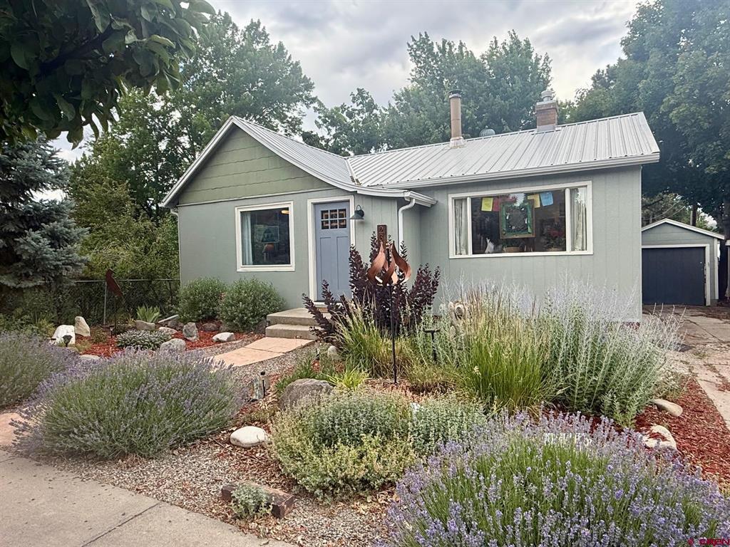 230 Delta Avenue Property Photo 2