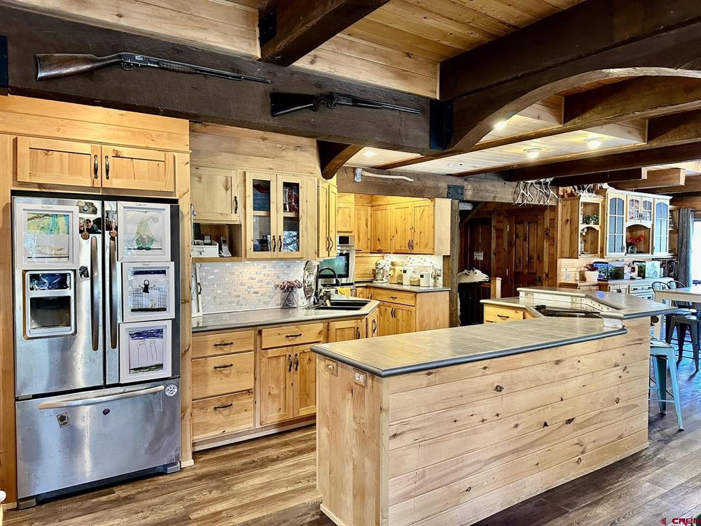 1425 N Highway 149 Property Photo 4