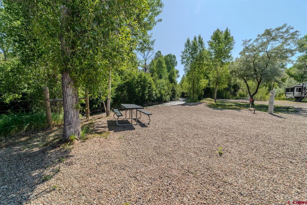 350 E Grand Avenue Property Photo 38