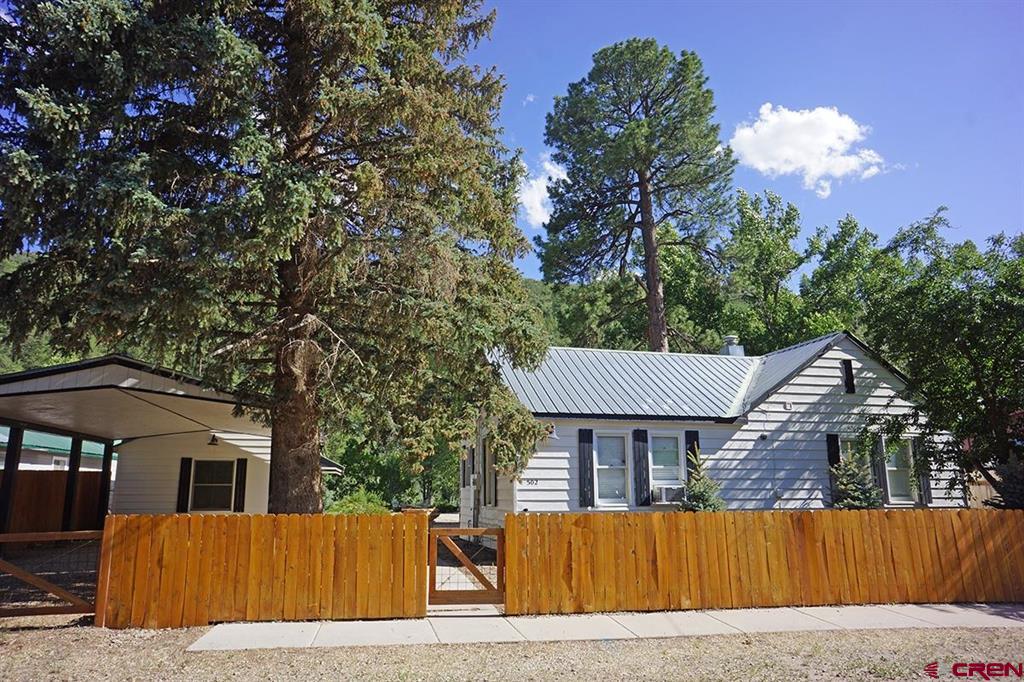 502 Riverside Avenue Property Photo 3