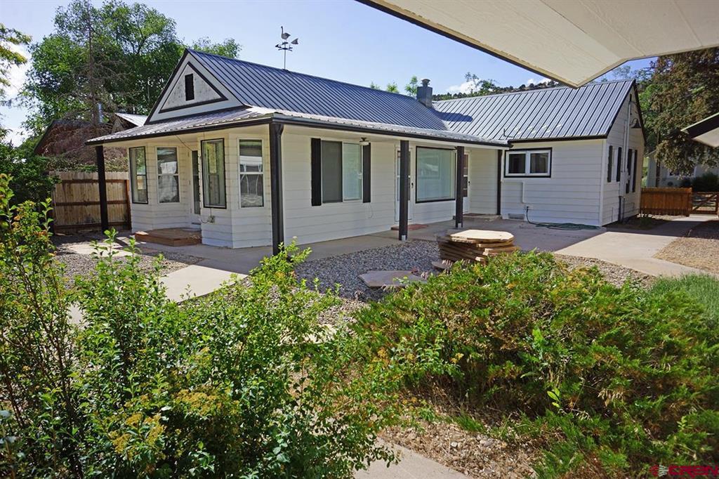 502 Riverside Avenue Property Photo 4