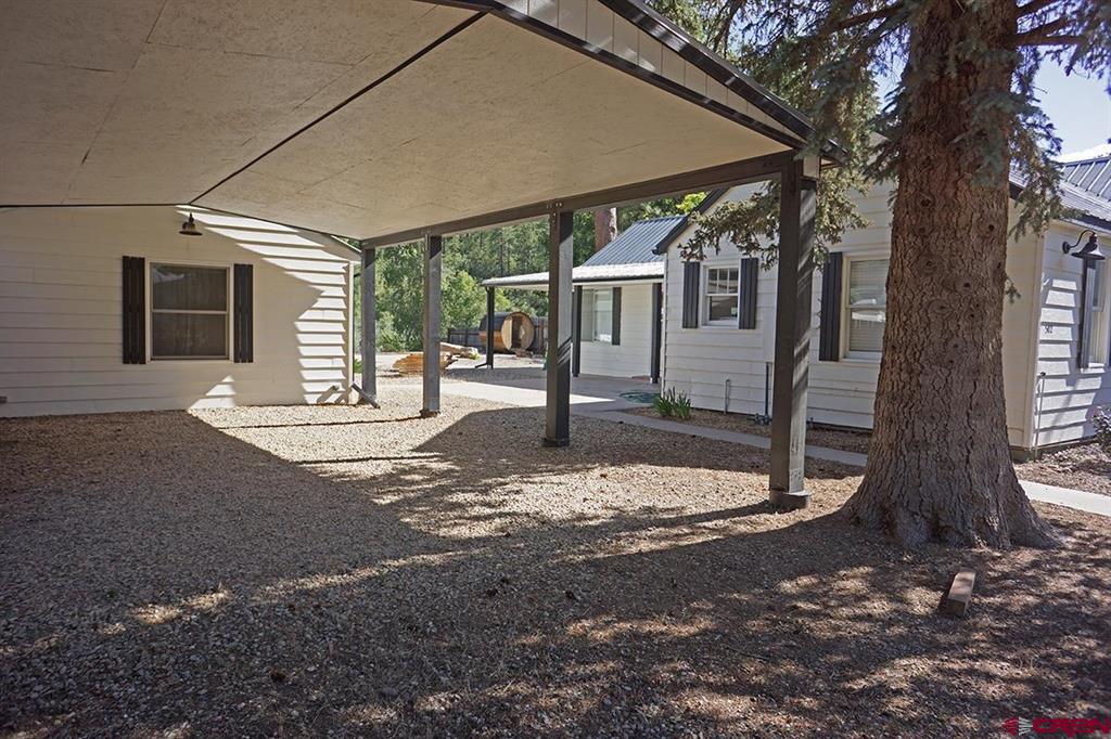 502 Riverside Avenue Property Photo 6