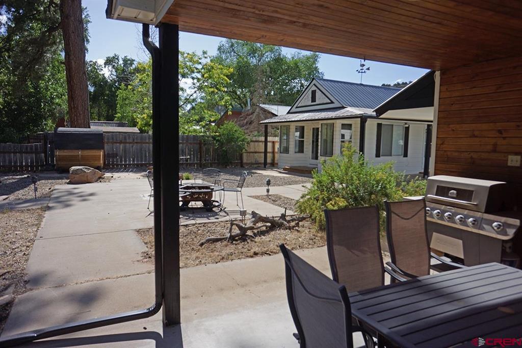 502 Riverside Avenue Property Photo 12