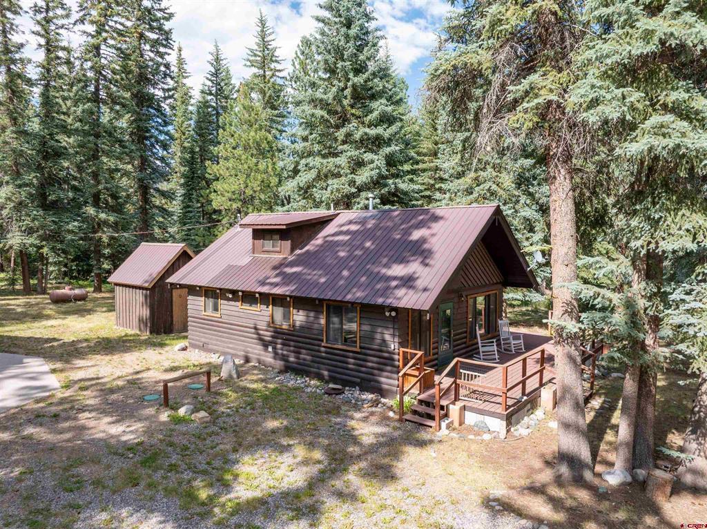 403 Ponderosa Homes Drive Property Photo 3