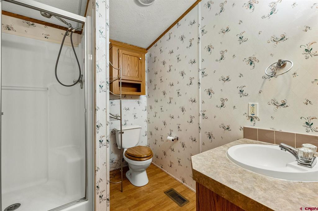 34 W Oak Property Photo 8