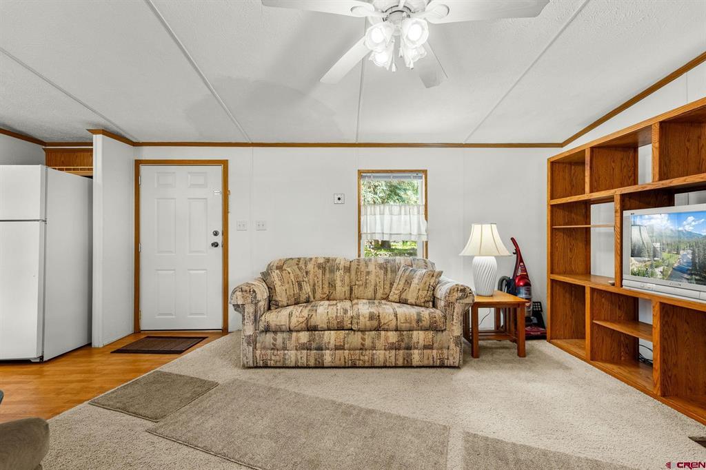 34 W Oak Property Photo 12