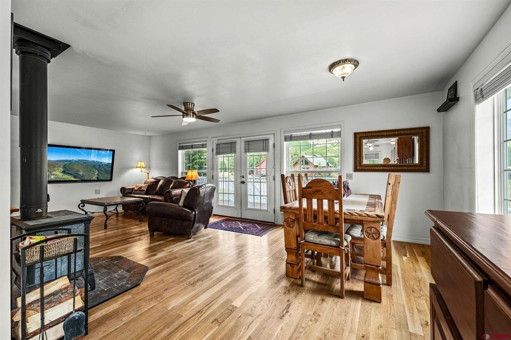 1736 Empire Street Property Photo 3