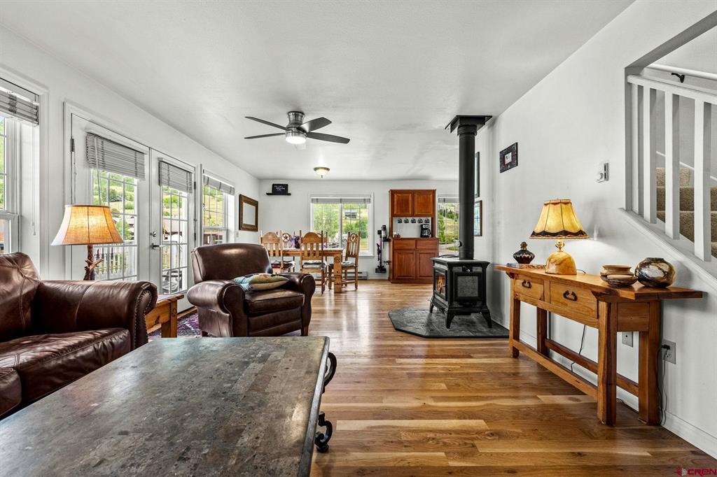 1736 Empire Street Property Photo 10