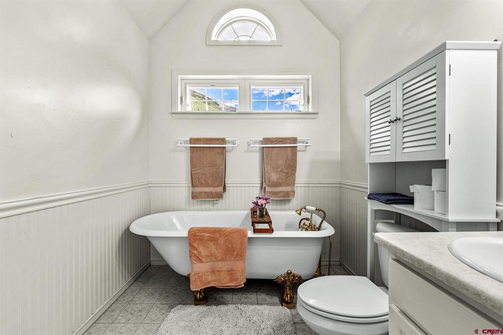 1736 Empire Street Property Photo 13