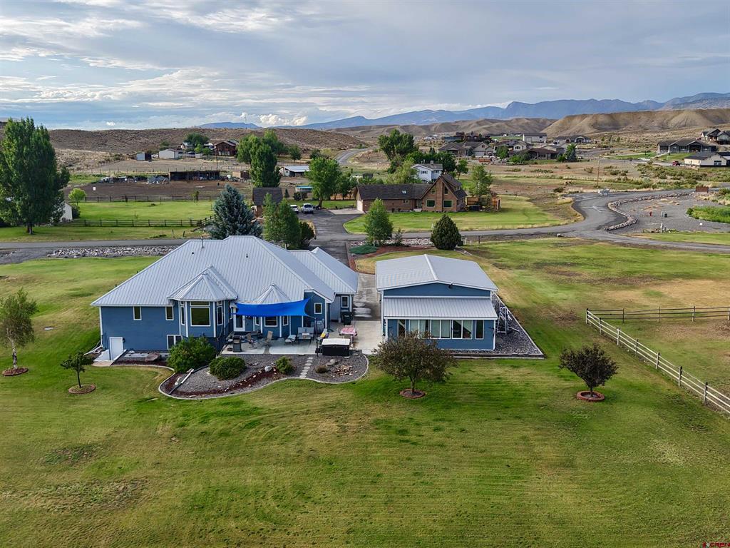 68900 Open Field Drive Property Photo 4