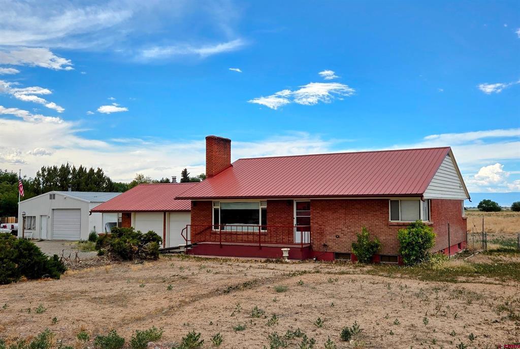 62915 Spring Creek Road Property Photo 1