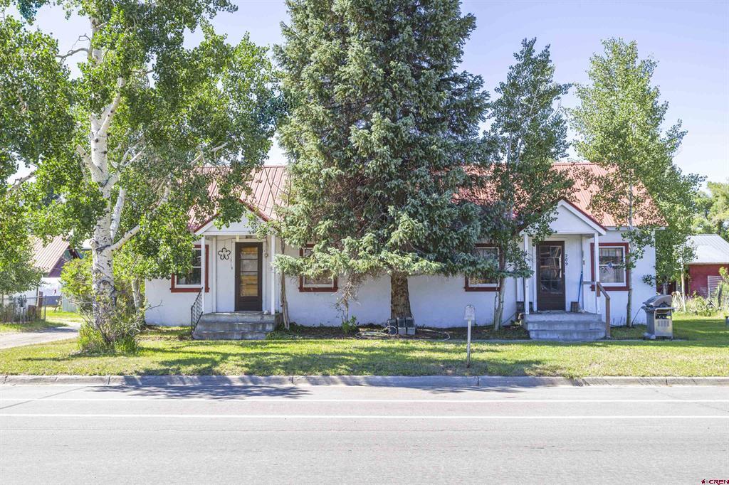 211 E New York Avenue Property Photo 1