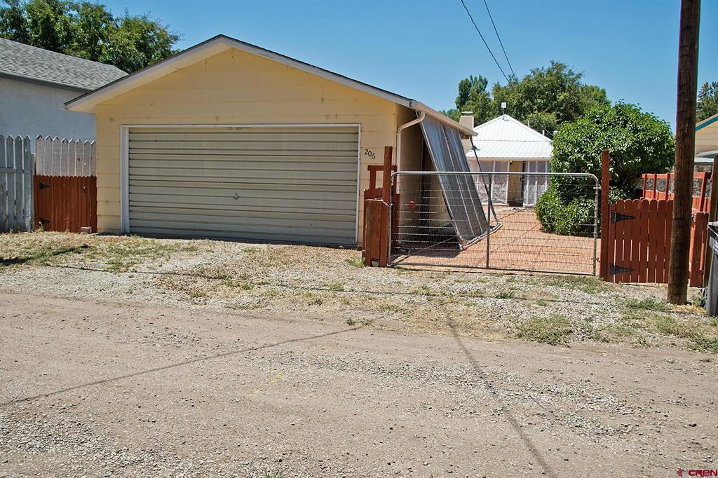 206 Bell Avenue Property Photo 8