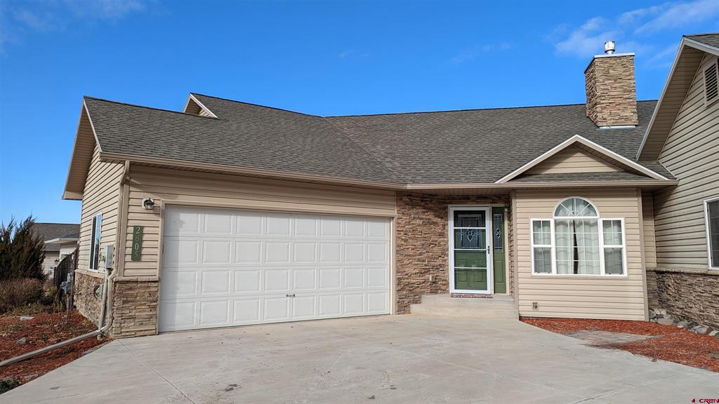 2805 Stoney Creek Lane Property Photo 1